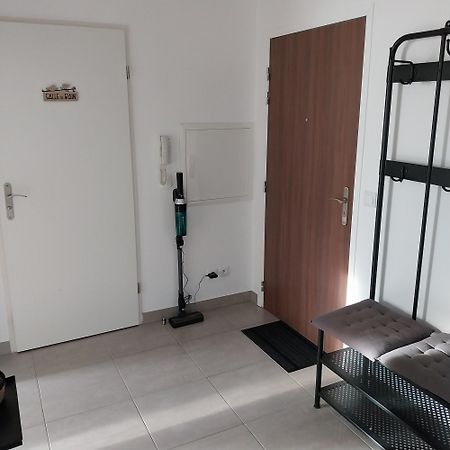 Appartement Cosy Proche Disney Ferrieres-en-Brie Exterior photo