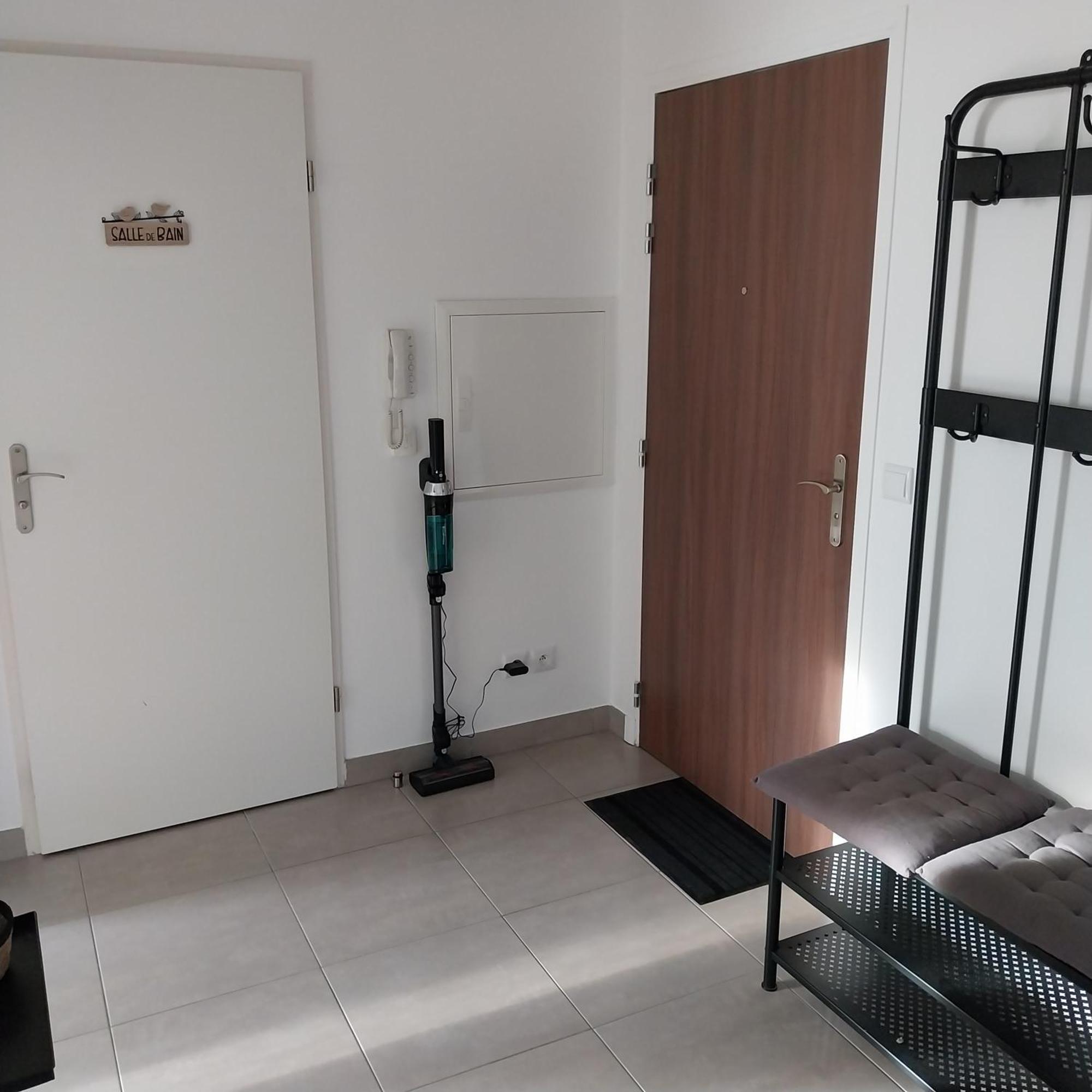 Appartement Cosy Proche Disney Ferrieres-en-Brie Exterior photo